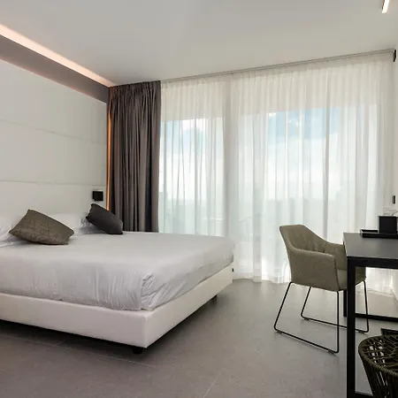 Hotel J44 Lifestyle