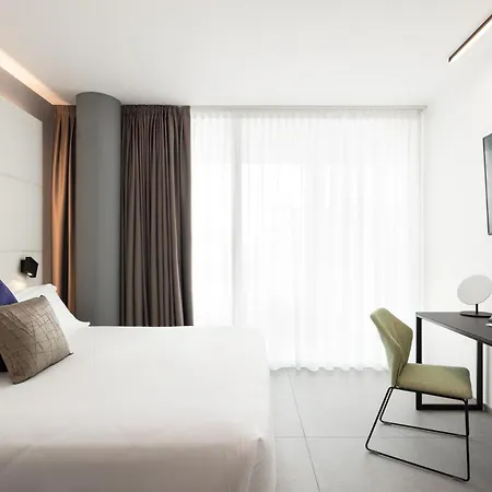 Hotel J44 Lifestyle 5*