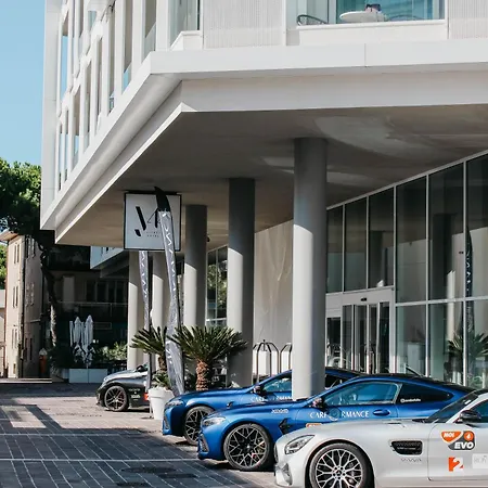 J44 Lifestyle 5* Lido di Jesolo
